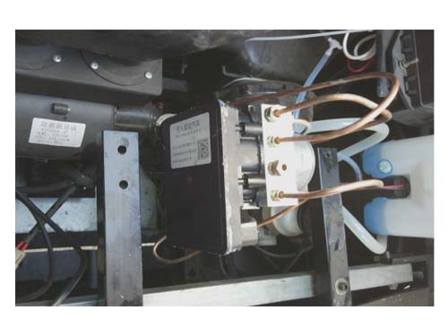 無人駕駛汽車教學(xué)設(shè)備